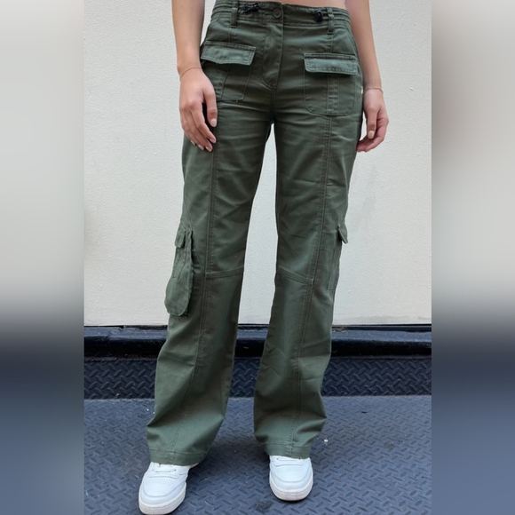 Cargo Pants, Army Green, Brandy Melville - Picture 1 of 9